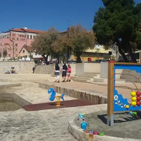 Apartment Dea, 180 M From The *