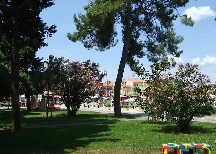 Dea, 180 M From The * Novigrad Istria