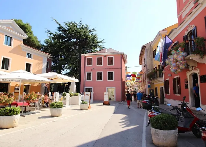Dea, 180 M From The Apartment Novigrad Istria